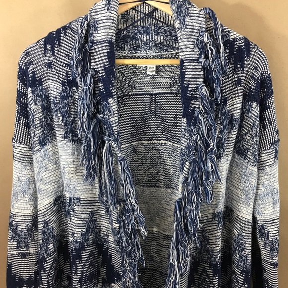 American Eagle Aztec tribal fringed open cardigan - Picture 3 of 8